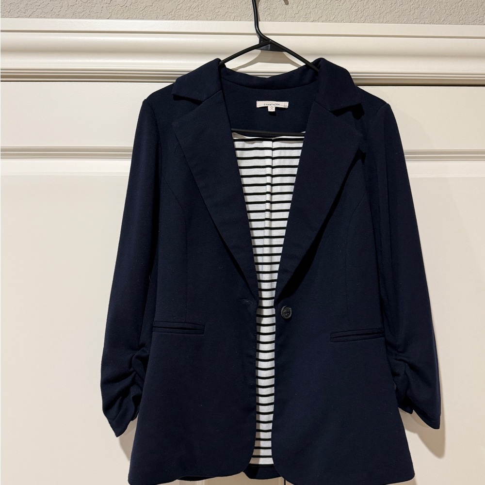 41 Hawthorn navy knit ruched sleeve blazer with striped lining